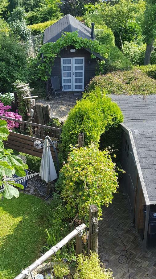 Peter&Trienke's Bed&Brochje Bed and Breakfast Stiens Buitenkant foto